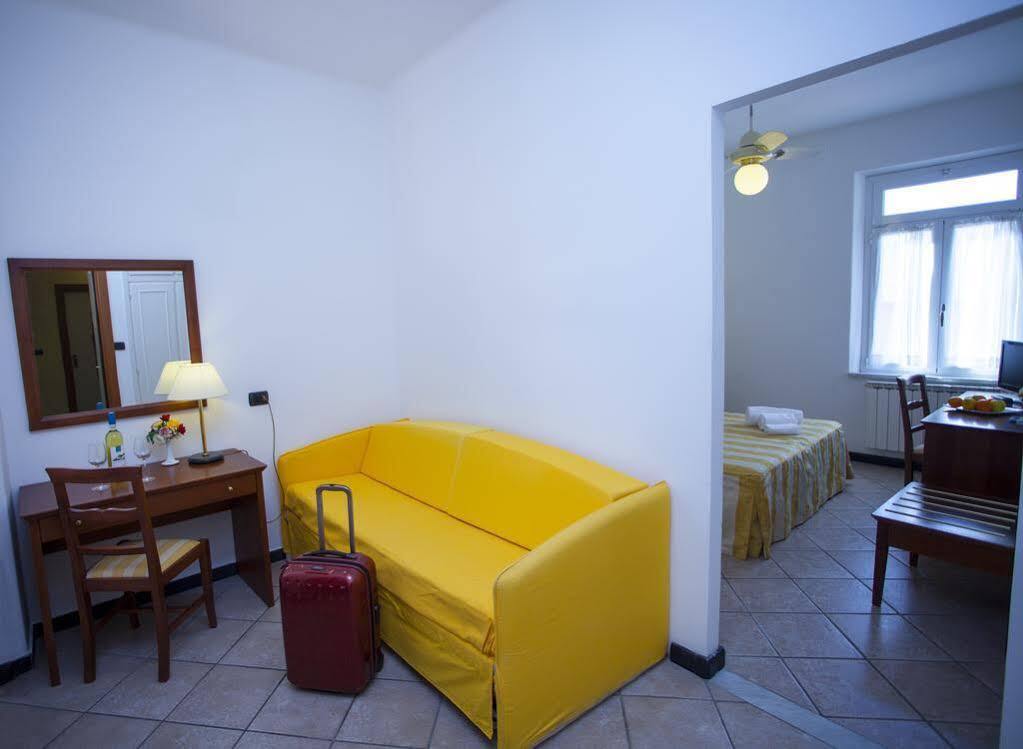 Hotel Delle Rose Bonassola Exterior foto